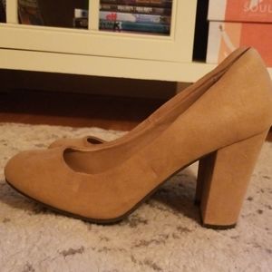 CHINESE LAUNDRY nude heels